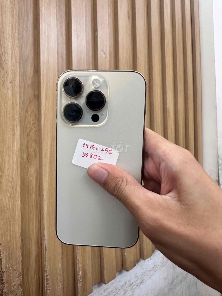 Apple iPhone 14 Pro 256GB Vàng Mỹ Nguyên bản. Mua bán Điện thoại tại Quận Đống Đa Hà Nội được đăng bởi HAN store hình 1