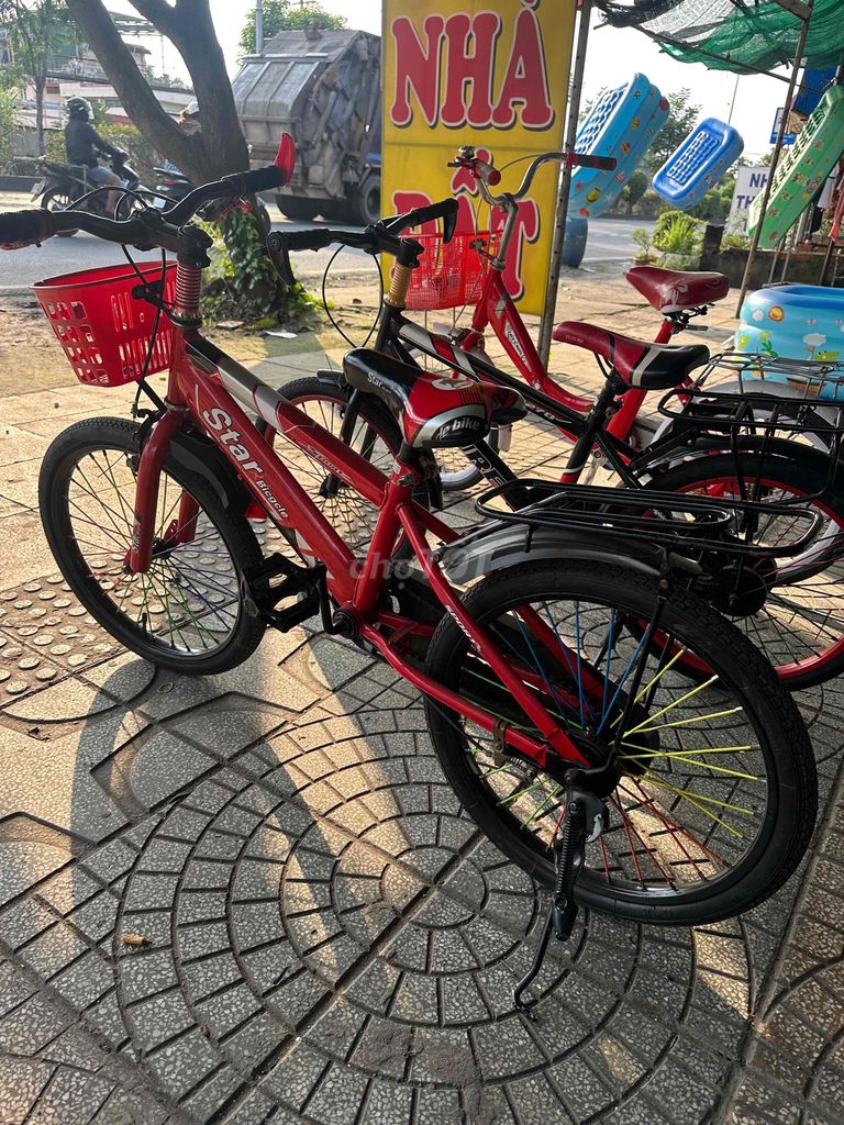 xe đạp trẻ em bánh 20in bé 5 đến 12 tuổi chạy ok. Mua bán Xe đạp tại Huyện Củ Chi Tp Hồ Chí Minh được đăng bởi nguyễn quốc Thắng hình 4