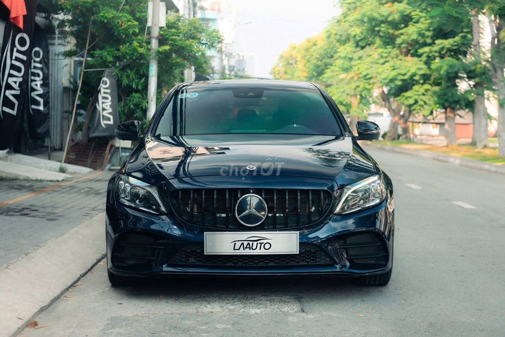 Mercedes Benz C300 AMG 2019 - Xanh CVS/Đen. Mua bán Ô tô tại Quận 7 Tp Hồ Chí Minh được đăng bởi Bi Xe Đức hình 7