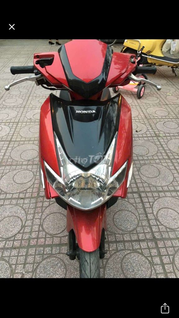 Honda Air Blade 2025 красный