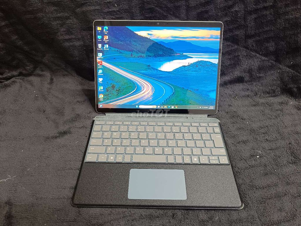 Microsoft Surface Pro 8 i5-1145G7 13" 8GB/512GB. Mua bán Laptop tại Quận Đống Đa Hà Nội được đăng bởi Đinh Văn Thọ hình 1