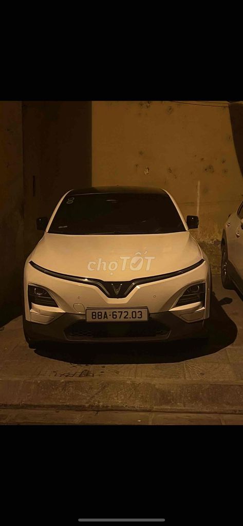 VinFast VF6 plus 2024 16 vạn. Mua bán Ô tô tại Quận Đống Đa Hà Nội được đăng bởi jonny Nam hình 1