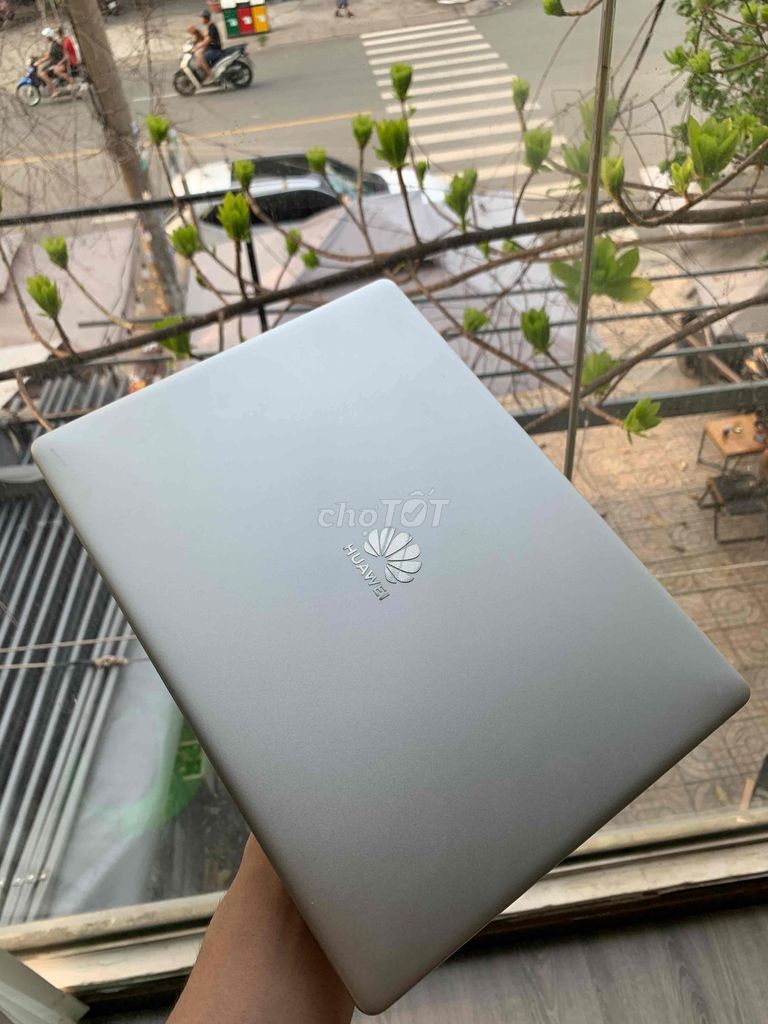 Huawei MateBook i5-8265U 13 inch 8GB/256GB. Mua bán Laptop tại Quận Bình Tân Tp Hồ Chí Minh được đăng bởi Min Ngoc hình 1