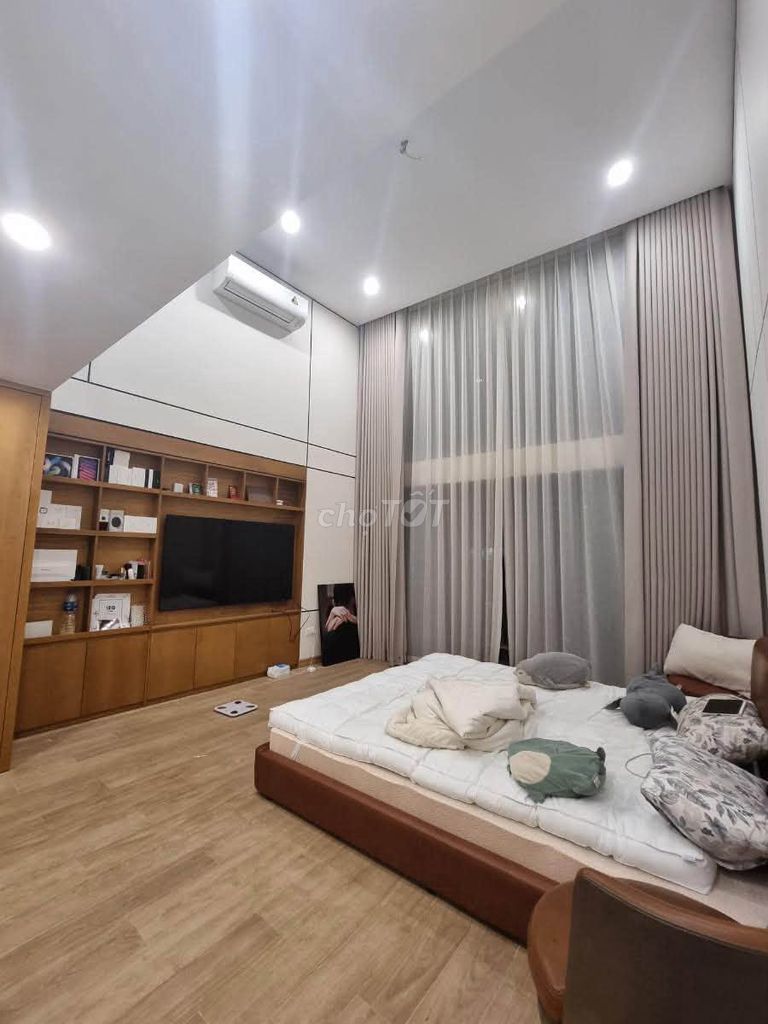 Доa в районе Фыонг Лиет, 52 м², 6 этажей, более 24 млрд донгов