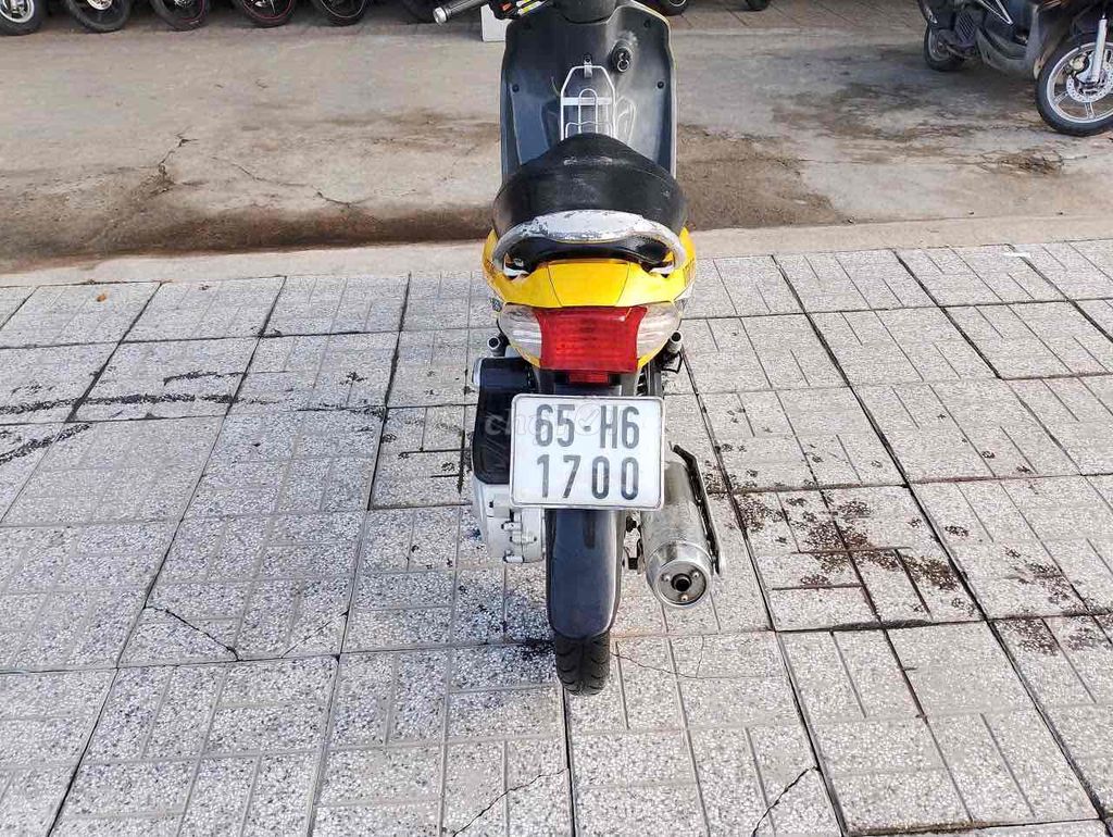 Yamaha Nouvo màu Vàng đen. Mua bán Xe máy tại Quận Ninh Kiều Cần Thơ được đăng bởi đầy cửa hàng cầu hưng lợi nk cần thơ hình 2