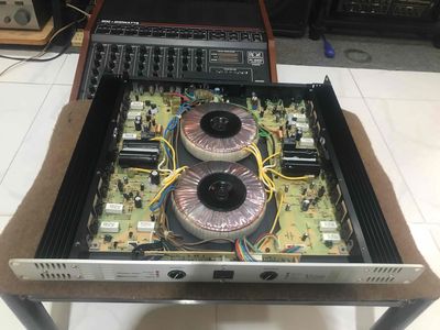 Đẩy thương hiệu mỹ American audio V1500