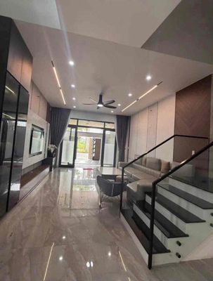 Аренда · 3 комн. · 100 м² · Quận Cẩm Lệ, ул. Đường 29 Tháng 3