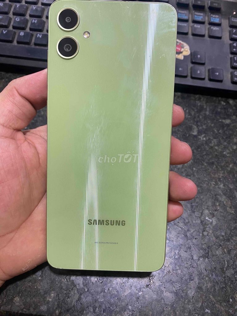 SAMSUNG A05