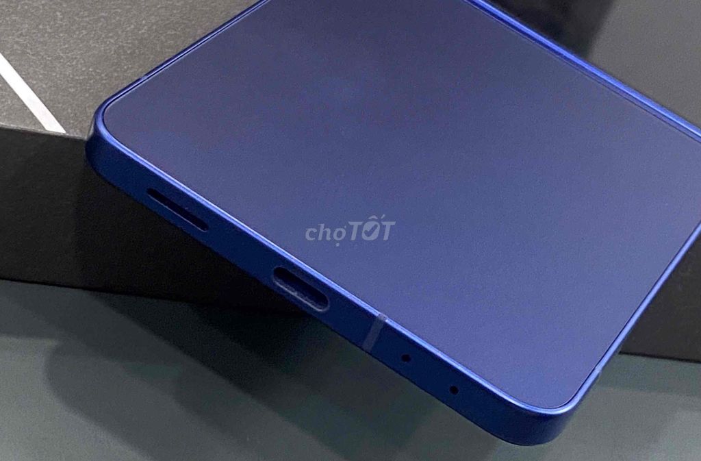 Samsung Galaxy Z Flip 7 256GB BH 7/2026 likenew 99. Mua bán Điện thoại tại Quận 5 Tp Hồ Chí Minh được đăng bởi Phong Công Nghệ hình 2