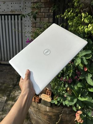 Bán Dell 5570 Intel i5-8250U,Ram 8G.SSD 256G. Mua bán Laptop tại Thành phố Buôn Ma Thuột Đắk Lắk được đăng bởi phuoc