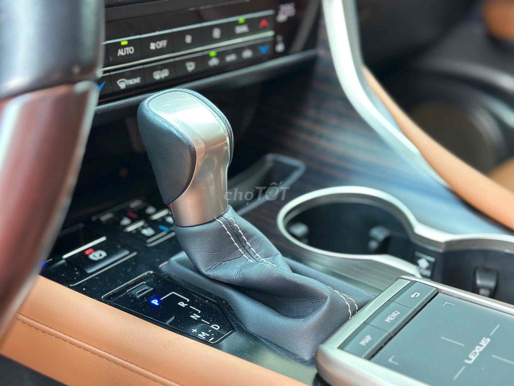 Lexus RX300 2022 Trắng 40000 km. Mua bán Ô tô tại Quận Hà Đông Hà Nội được đăng bởi Toyota Hà Đông Tsure hình 5