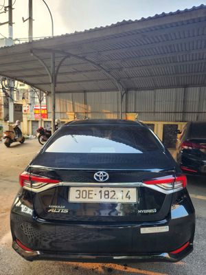 Toyota Altis HEV màu Đen