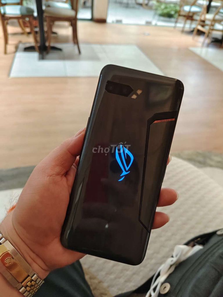 Asus Rog Phone 2(8/128) rom quốc tế ,màn đẹp gl