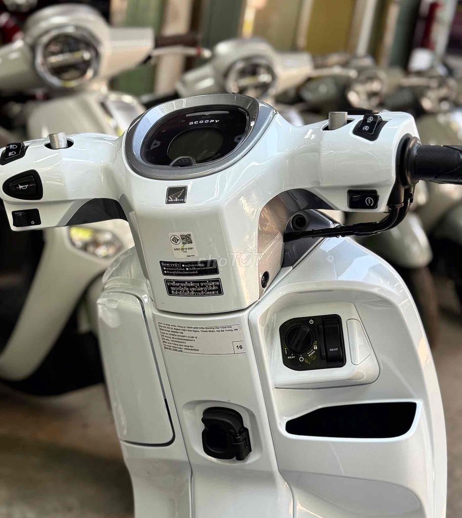 Honda Scoopy 110 2025 Trắng. Mua bán Xe máy tại Quận Cầu Giấy Hà Nội được đăng bởi Tuấn Việt Motor hình 5
