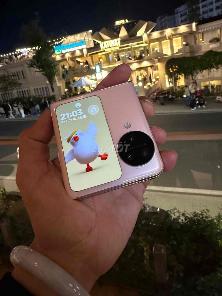 Oppo Flip N3 Hồng Như mới Bh chính hãng VN. Mua bán Điện thoại tại Thành phố Đà Lạt Lâm Đồng được đăng bởi Lavie Nguyễn  hình 1