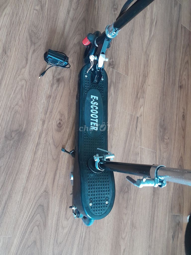 XE điện mini E-SCOOTER,120W, màu đen, 12kg mới 97%. Mua bán Xe điện tại Quận Hà Đông Hà Nội được đăng bởi Ms Huong hình 5