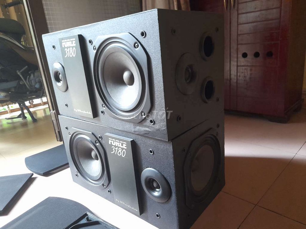 Loa karaoke anh quốc wharfedale force 3180