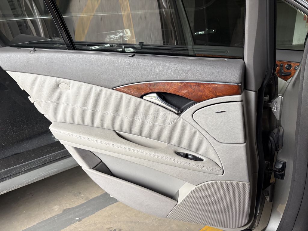 Mercedes Benz E Class 2008 E280 - 113000 km. Mua bán Ô tô tại Thành phố Thủ Đức Tp Hồ Chí Minh được đăng bởi Hung hình 6