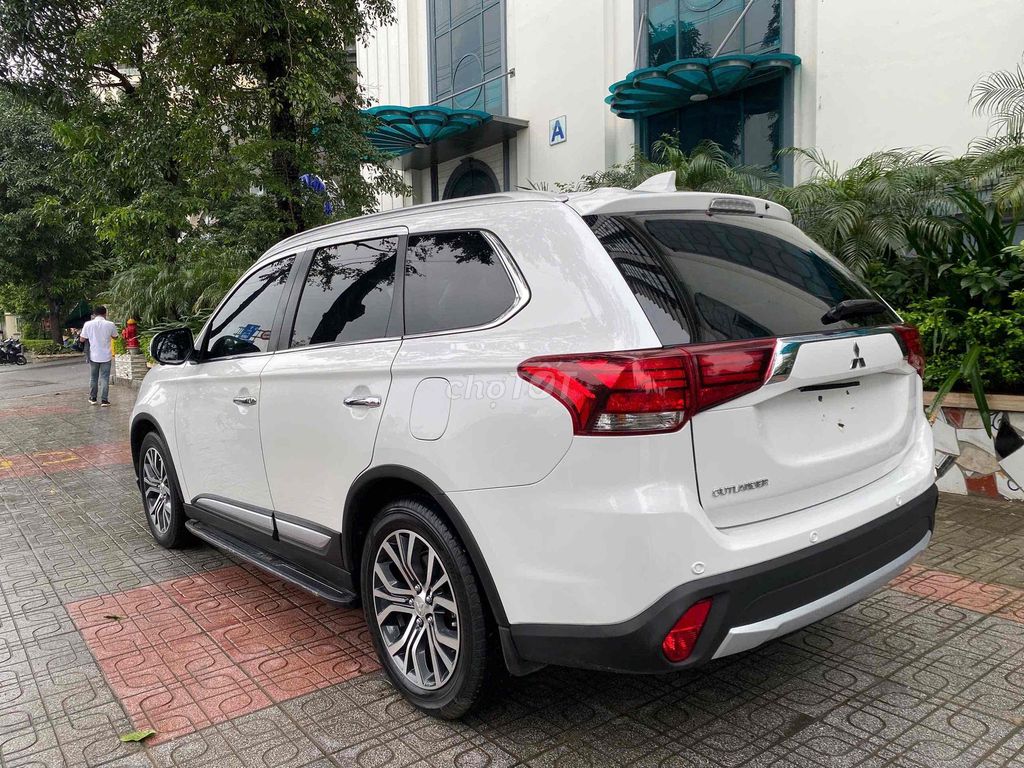 Mitsubishi Outlander 2018 2.4 Trắng. Mua bán Ô tô tại Quận Nam Từ Liêm Hà Nội được đăng bởi Auto Hoàn kều  hình 4