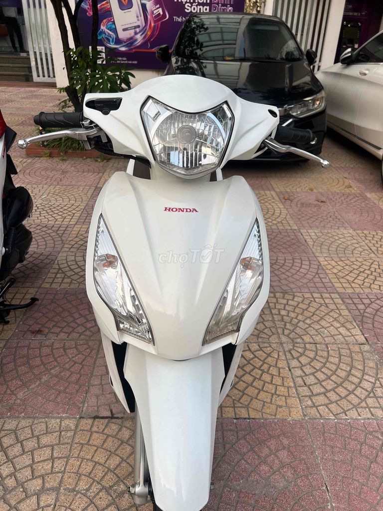 Honda Vision 2019 Белый 19122 км