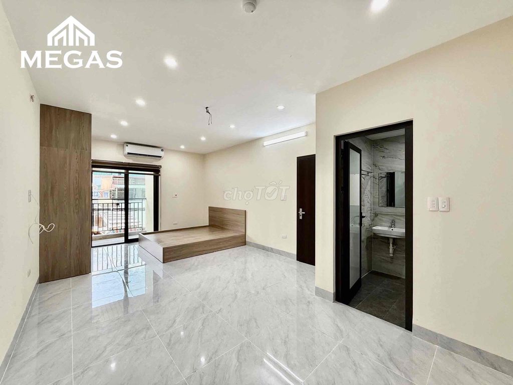 STUDIO BAN CÔNG SIÊU RỘNG BAN CÔNG LỚN NGAY LOTTE MALL TÂY HỒ