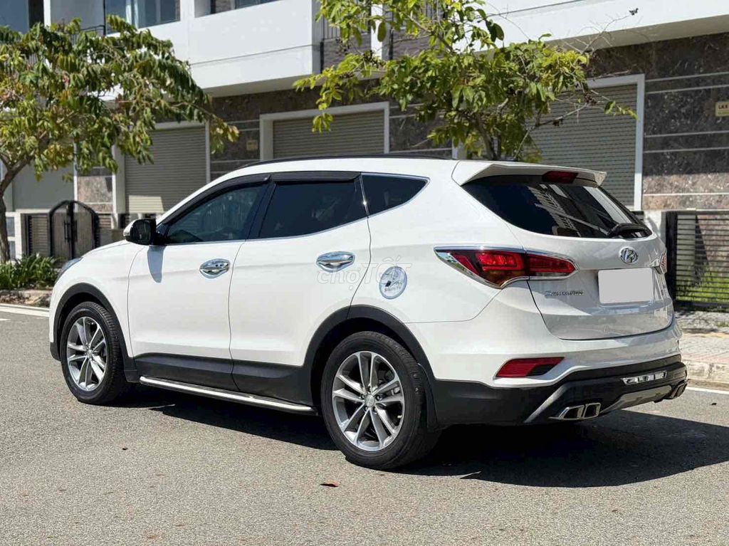 Hyundai Santa Fe 2018 2.4 AT 2WD - 80000 km xe Đep. Mua bán Ô tô tại Thành phố Vũng Tàu Bà Rịa - Vũng Tàu được đăng bởi Hùng LUXURY 6789 UY Tín Tạo Nên Thương Hiệu hình 16