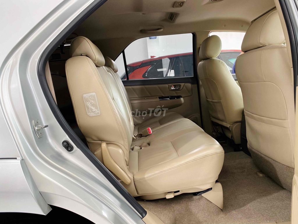 Toyota Fortuner 2013 2.7V 4x2 AT - 82000 km. Mua bán Ô tô tại Thành phố Thủ Đức Tp Hồ Chí Minh được đăng bởi Quốc Nhẫn hình 5