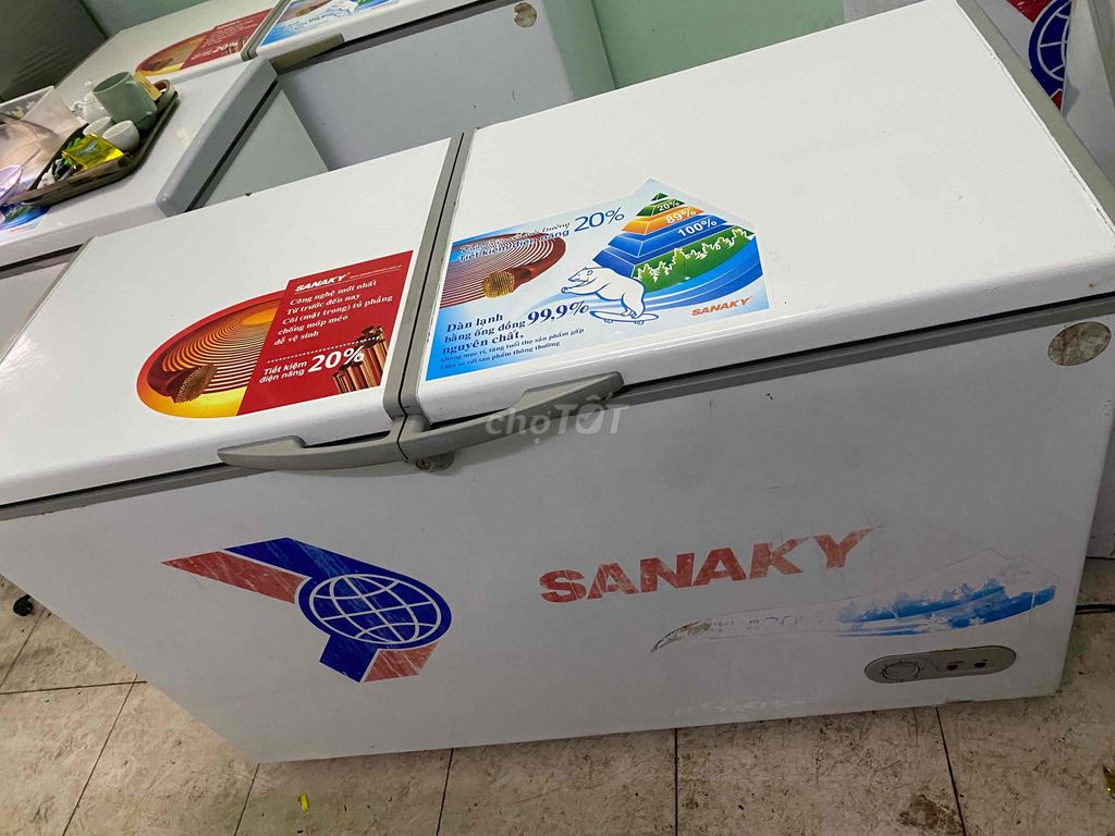 tủ đông sannaky 400l hai chế độ giàn lạnh đồng