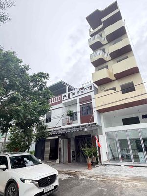 Townhouse 102 m² · 6 bed · Đường Đông Trà 8