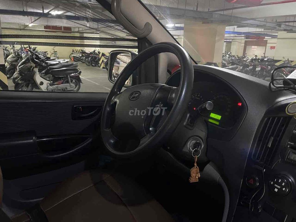 Xe nhà ít chạy nên bán lại - Hyundai Starex 2010. Mua bán Ô tô tại Thành phố Thủ Đức Tp Hồ Chí Minh được đăng bởi MÁY PHA Ý Chuyên cung cấp máy Ý HUỲNH TỚI hình 5