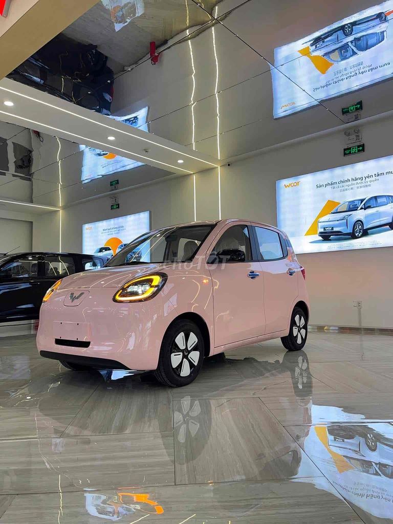 Электрическое автоматическое мороженое Wuling Macaron 205 на 4 места