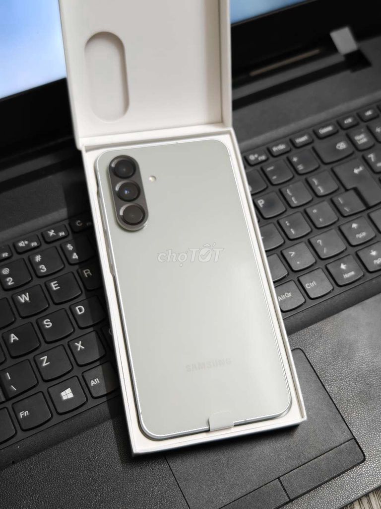 Samsung Galaxy A56 128GB Bạc Fullbox Mới 100%. Mua bán Điện thoại tại Quận Bình Tân Tp Hồ Chí Minh được đăng bởi Huy hình 1
