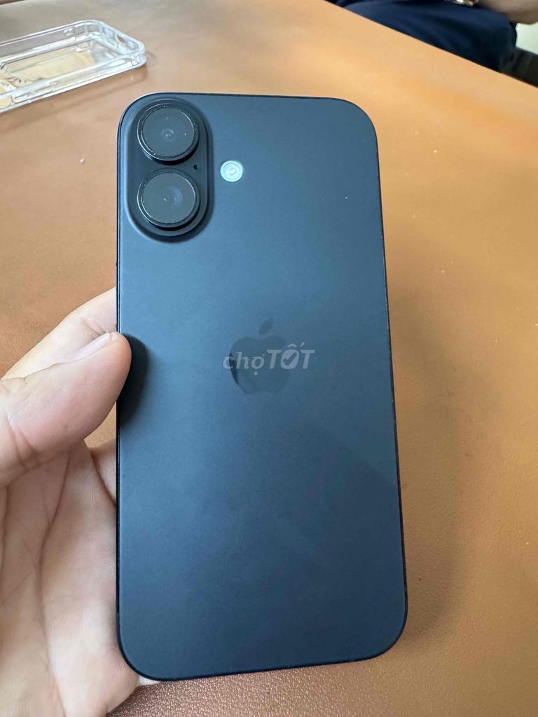 Apple iPhone 16 128GB Đen. Mua bán Điện thoại tại Quận Thanh Khê Đà Nẵng được đăng bởi Huỳnh Văn Hải hình 1