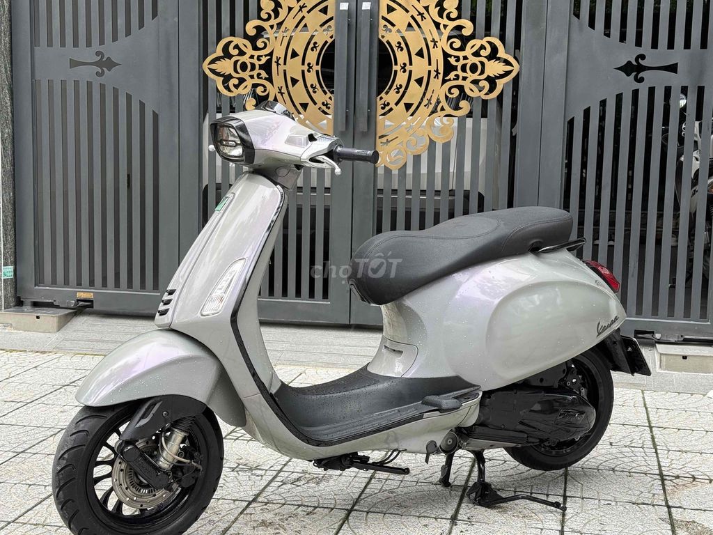 Piaggio Vesspa Sprint ABS iget -Vespa Xám Titan 43