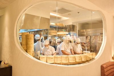 Phụ bếp Dimsum nhà hàng 