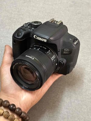Canon 800D + Kit 18-55mm STM