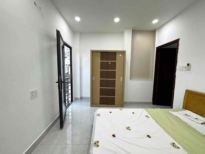 Аренда · 1 комн. · 30 м² · Quận 10, ул. Đường Sư Vạn Hạnh