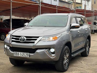 Fortuner 2.7V 4x2 2019, máy xăng, 1 cầu. Mua bán Ô tô tại Quận Bình Tân Tp Hồ Chí Minh được đăng bởi Tài