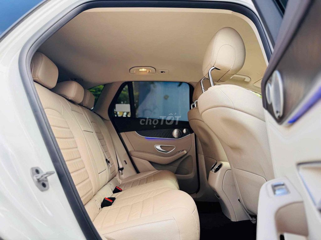 Mercedes GLC200 4Matic 2021 Trắng/Kem 53.000Km. Mua bán Ô tô tại Huyện Bình Chánh Tp Hồ Chí Minh được đăng bởi Thanh Nhã Xe Lướt Sài Gòn hình 8