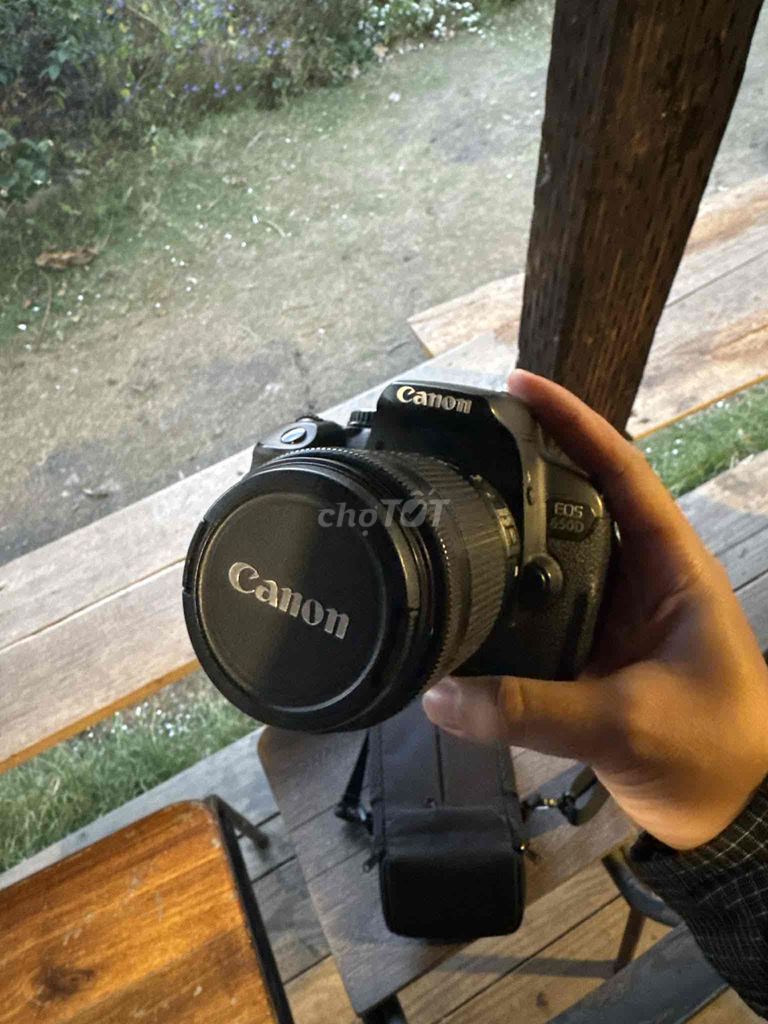 Máy ảnh Canon EOS 650D Đen. Mua bán Máy ảnh, Máy quay tại Quận 7 Tp Hồ Chí Minh được đăng bởi Vĩnh Khang hình 1