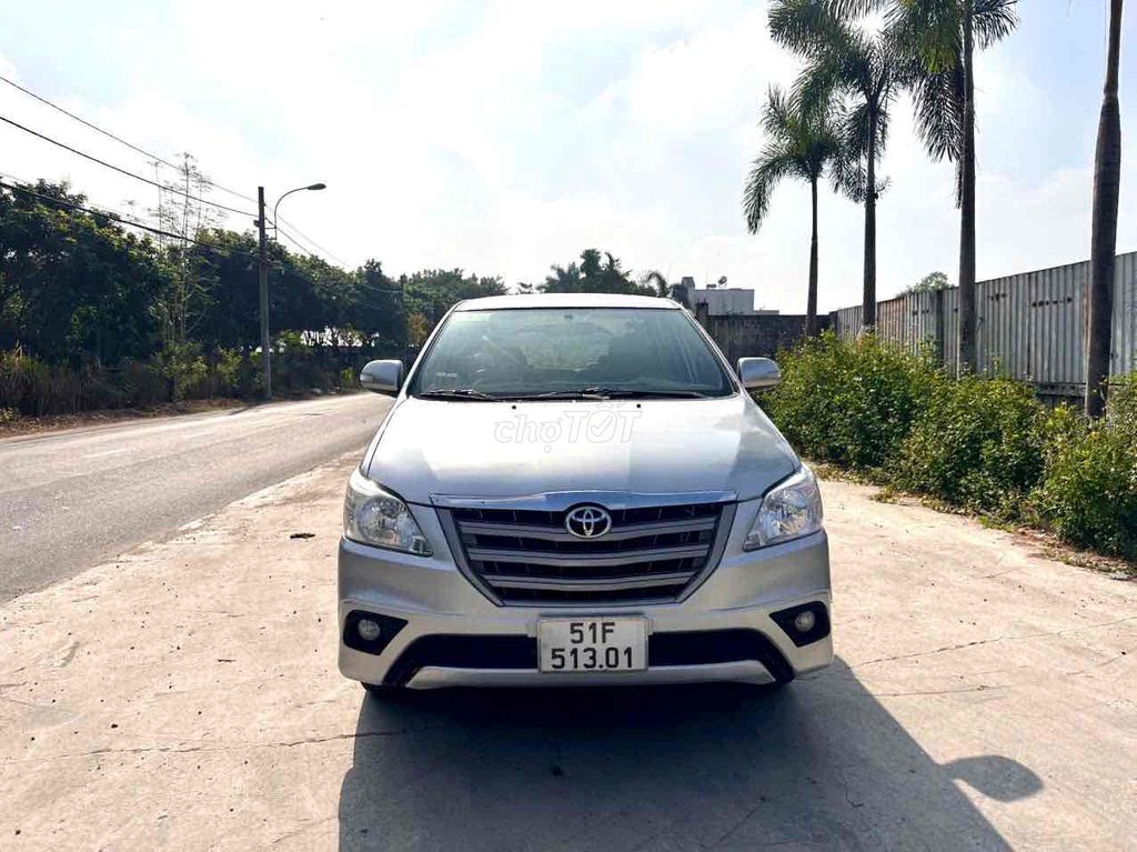 Toyota Innova 2016 2.0E - 100000 km