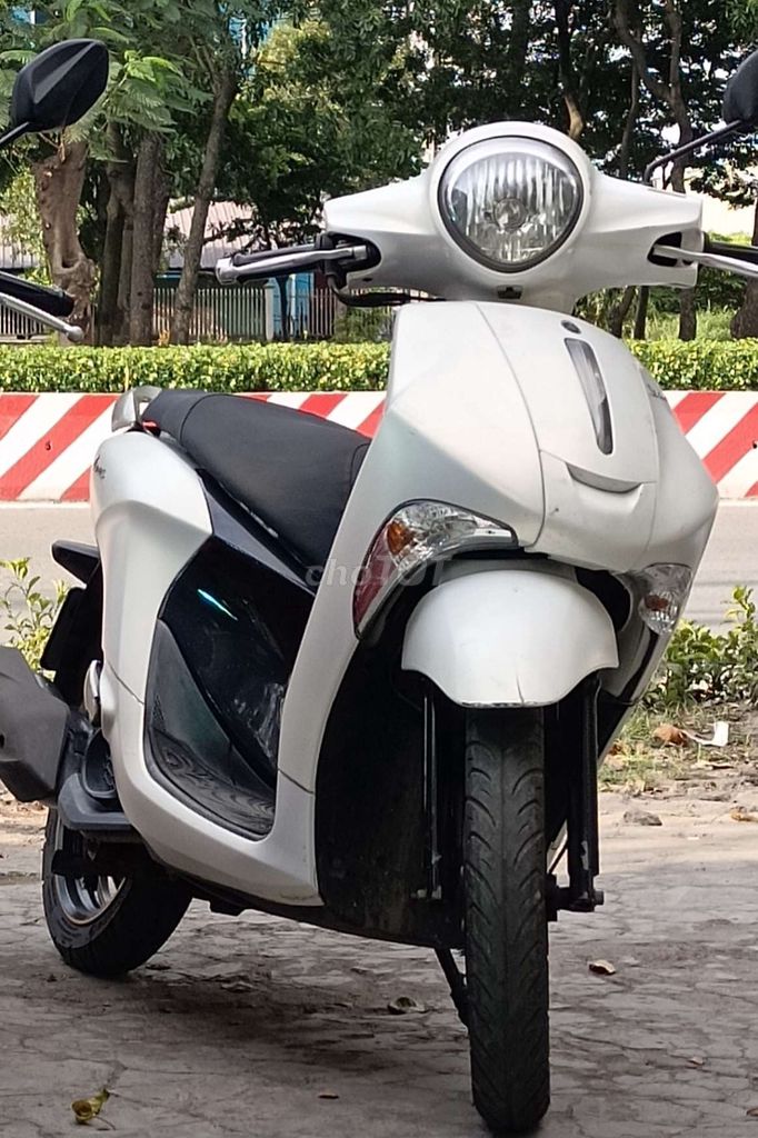 Janus trắng nhám xe đI LÀM ĐI CHƠI Rất thuận lợi. Mua bán Xe máy tại Huyện Bình Chánh Tp Hồ Chí Minh được đăng bởi thanh hình 4