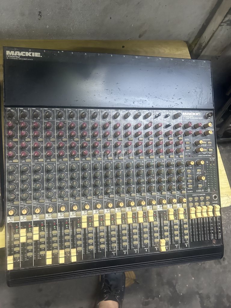 Bàn mixer Mackie 1604-VLZ Đen. Mua bán Nhạc cụ tại Quận 11 Tp Hồ Chí Minh được đăng bởi Tuần nghĩa hình 1