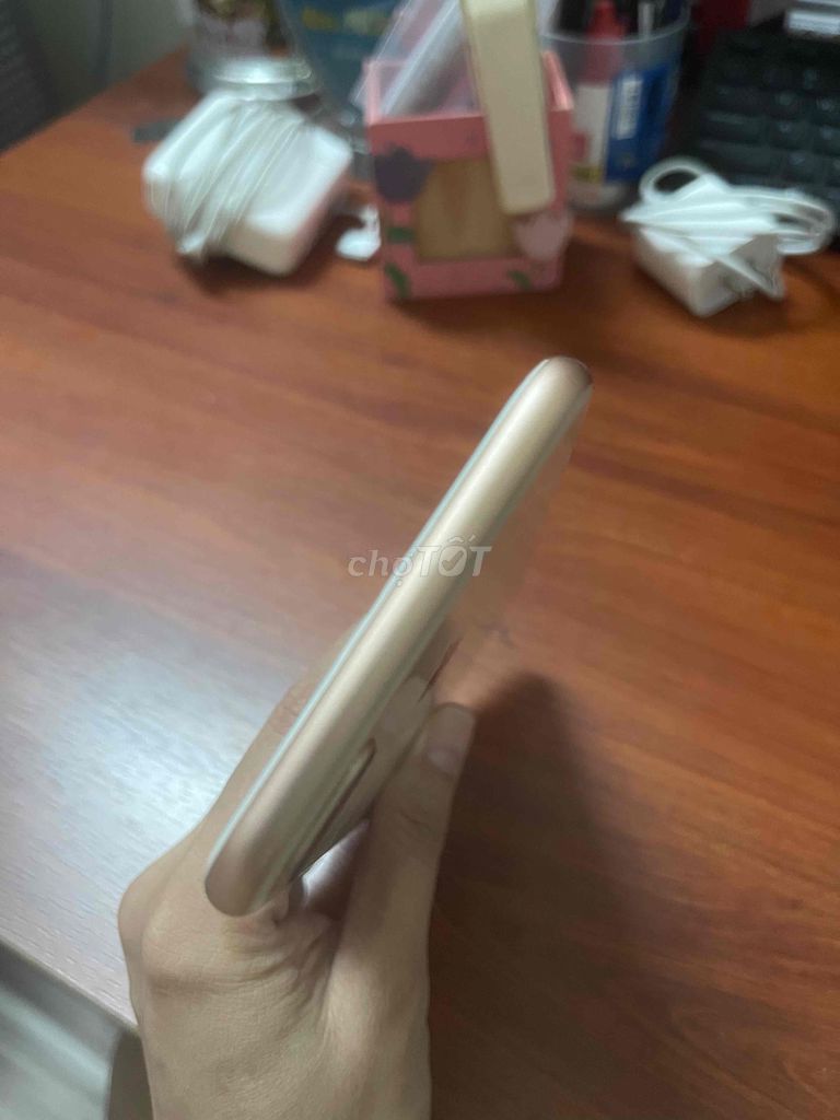 iPhone 8 Plus Vàng 64gb mới 99% k trầy xước. Mua bán Điện thoại tại Quận Cẩm Lệ Đà Nẵng được đăng bởi Trương thị Phương Linh hình 5