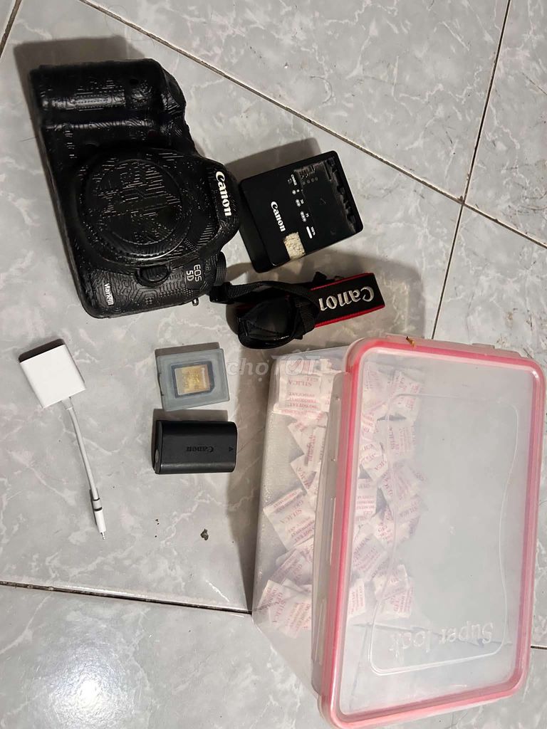Máy ảnh Canon 5D Mark III Đen. Mua bán Máy ảnh, Máy quay tại Thành phố Tân An Long An được đăng bởi Thịnh hình 1