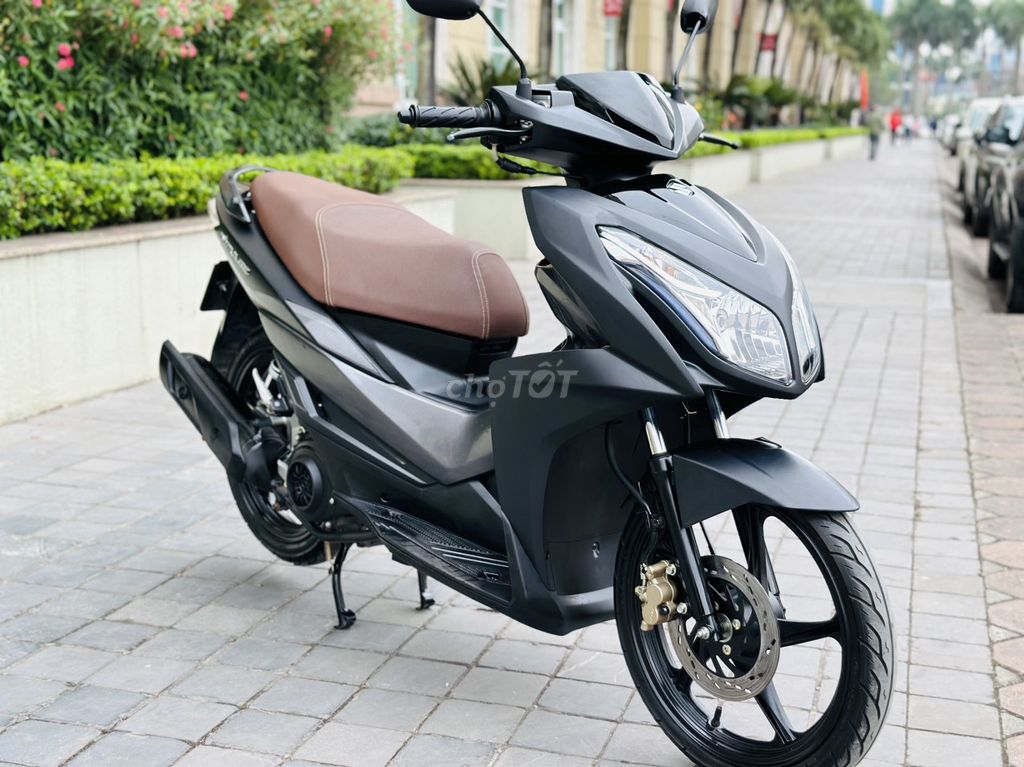 SUZUKI IMPULSE 125 FI  ĐEN SẦN ĐỜI CHÓT XE ĐẸP2023. Mua bán Xe máy tại Quận Cầu Giấy Hà Nội được đăng bởi TRÍ KIÊN hình 5