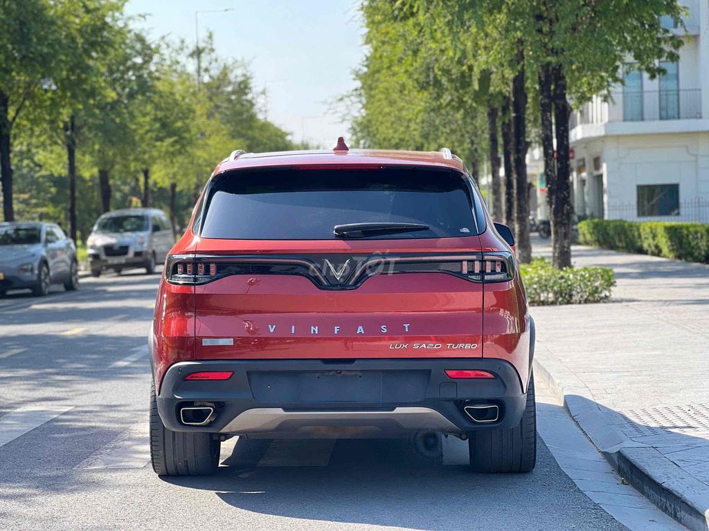 VinFast Lux SA Premium 2020 Đỏ 60000 km. Mua bán Ô tô tại Quận Thanh Xuân Hà Nội được đăng bởi Cường Auto 266 hình 5