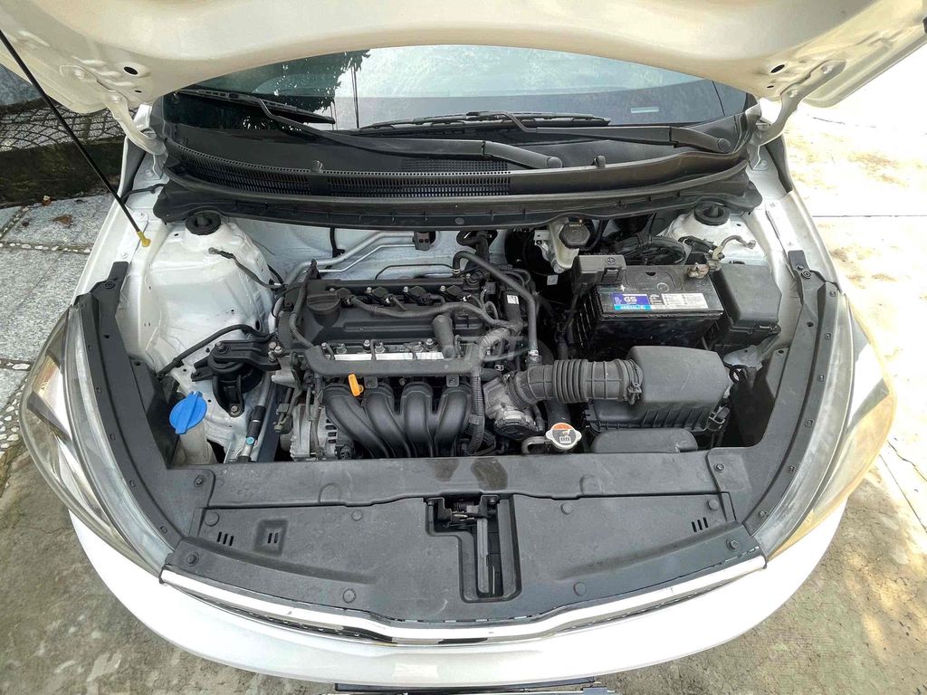 Kia Soluto 2019 MT - 81000 km. Mua bán Ô tô tại Quận 12 Tp Hồ Chí Minh được đăng bởi Salon Ô tô Hoàng Minh Phát hình 13