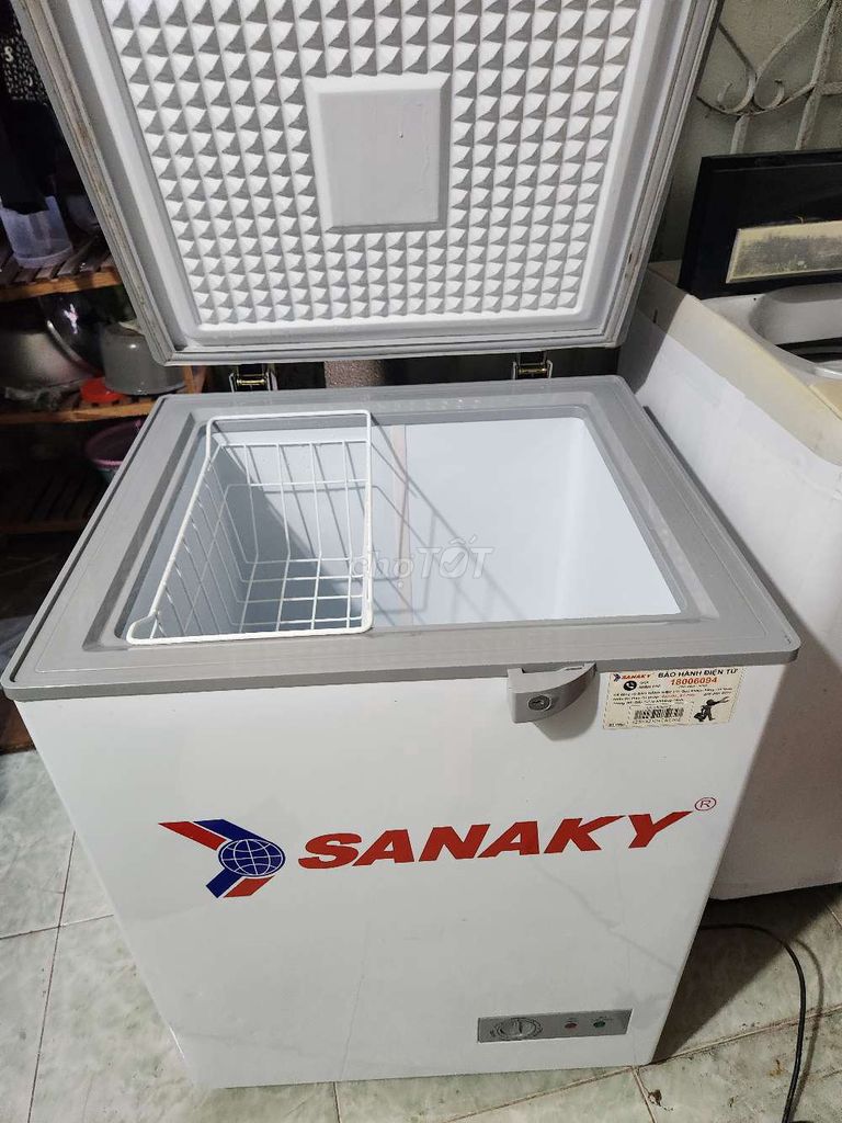 Bán tủ đông suốt Sanaky 100 lít mới 90%