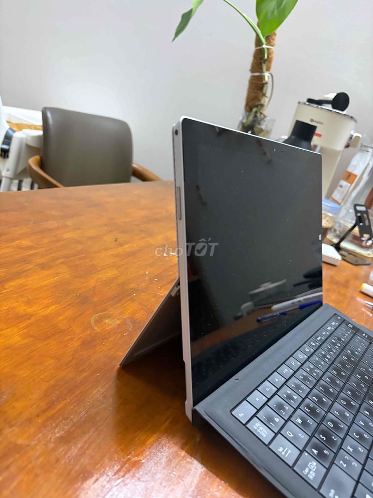 Microsoft Surface Pro i5-4300U 4GB/119GB. Mua bán Máy tính bảng tại Quận Bình Thạnh Tp Hồ Chí Minh được đăng bởi Hưng Lê hình 1